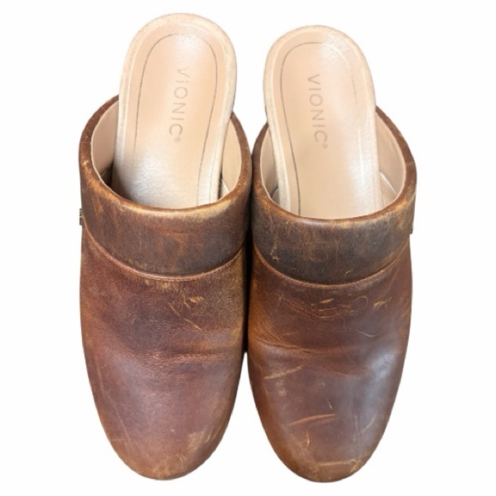 Vionic Women's‎ Rich Brown Leather Clogs